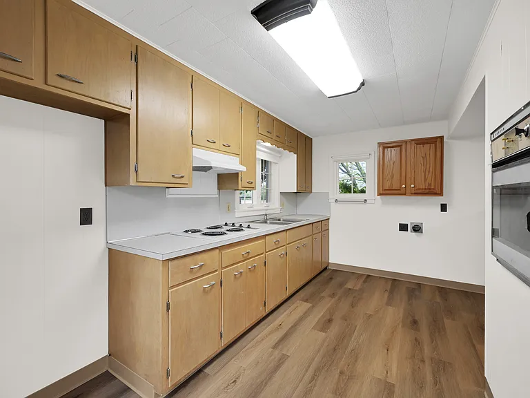 705 Schaeffer Rd #705 — Photo 2