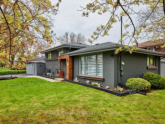 2nd image of 15 Lambert Dr