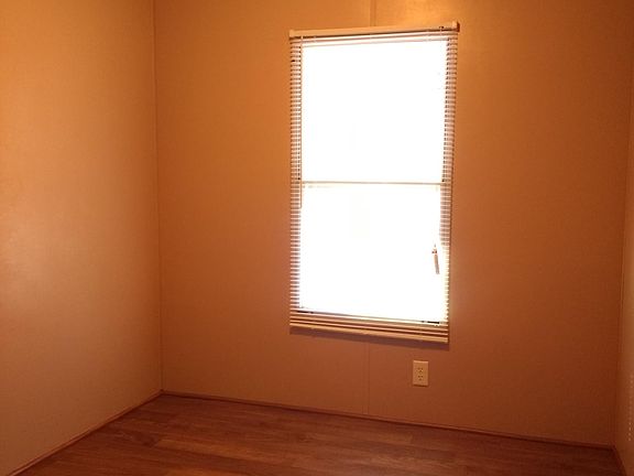 4th image of 3212 Corrington Ave