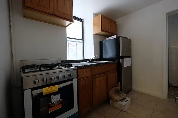 Rented by Keller Williams NYC | media 16