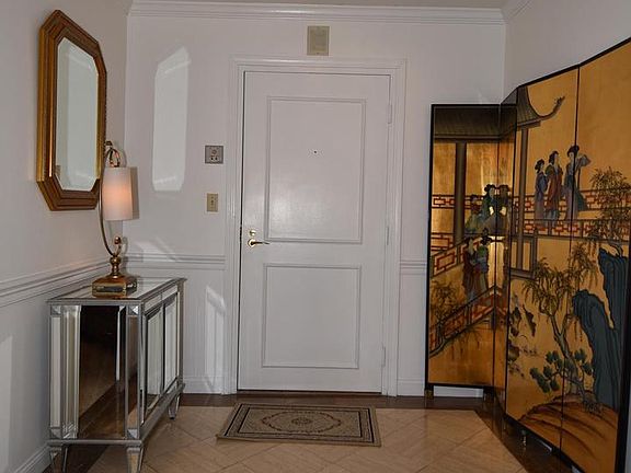 5th image of 1250 S Washington St Unit 417