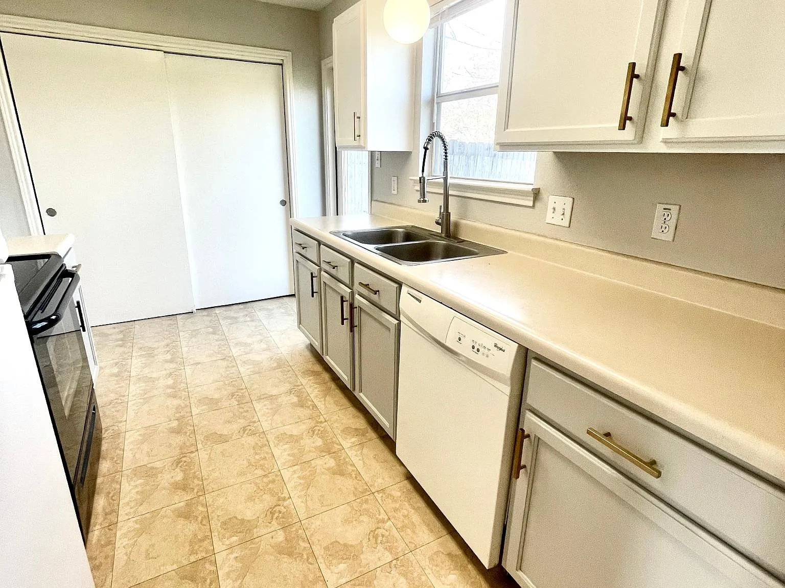 152 Whisper Way — Photo 2
