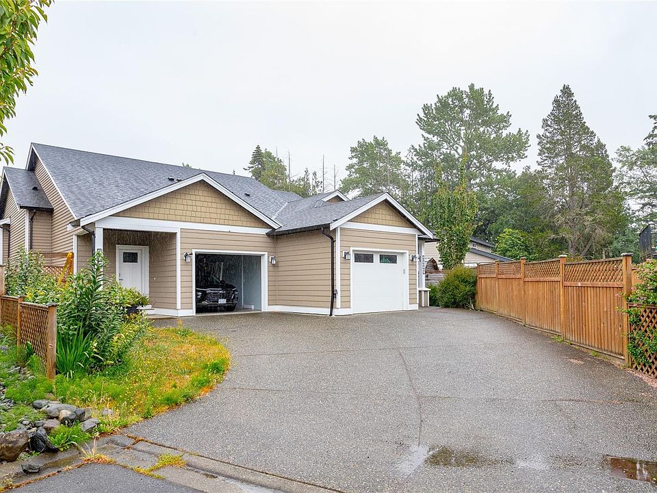 1st image of 6869 Lauras Ln