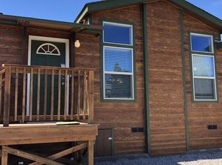 425 Redwood Rd, Mount Shasta, CA 96067