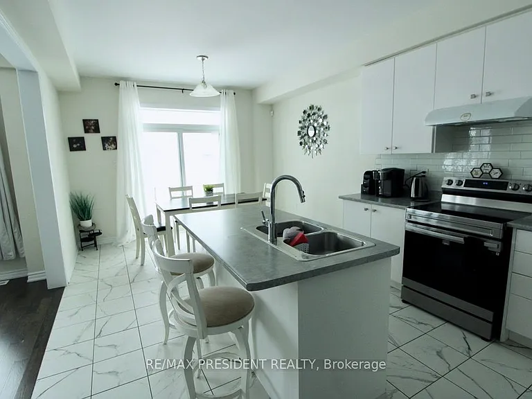 16 Peach St — Photo 16