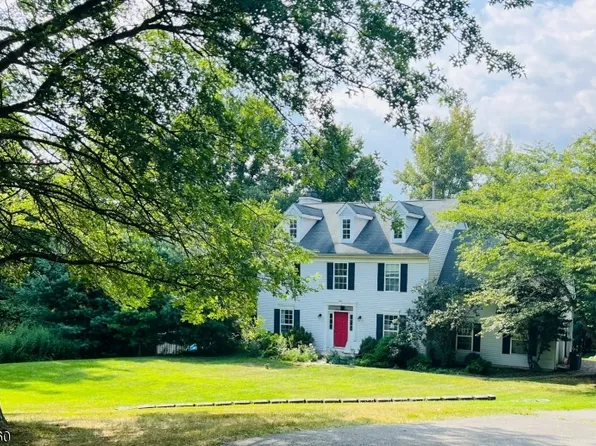 41 Brookside Dr, Glen Gardner Boro, NJ 08826