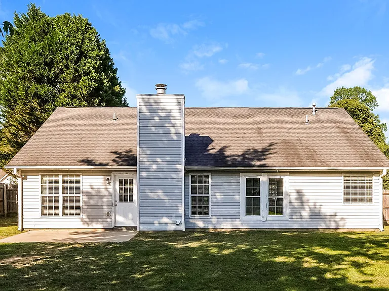 5400 Princeton Oaks Dr — Photo 16