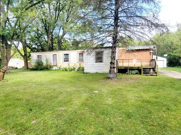 11245 Britton Rd, Byron, MI 48418