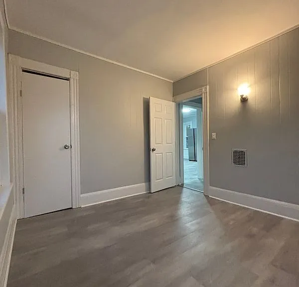1158 Howard Ave #1 — Photo 15