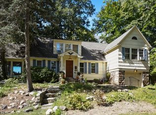 15 Ridgewood Pkwy W, Denville, NJ 07834