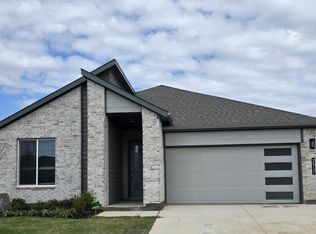 2517 Goldfinch Dr, Denton, TX 76205