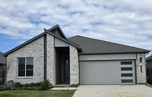 2517 Goldfinch Dr Photo 1