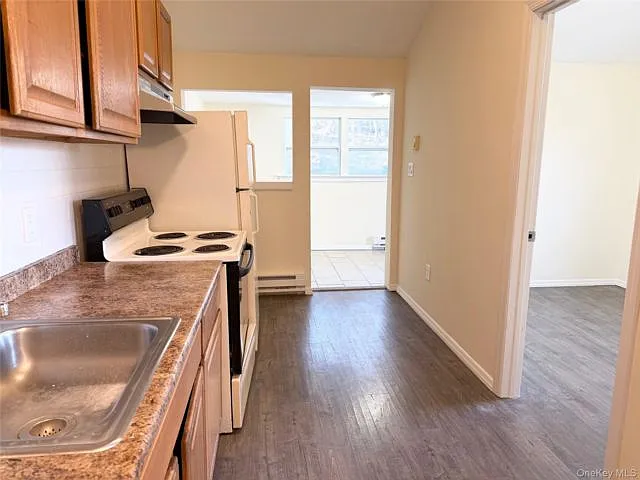 188 Hallock Landing Rd — Photo 5
