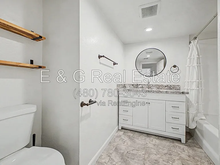 1711 W Montecito Ave — Photo 21