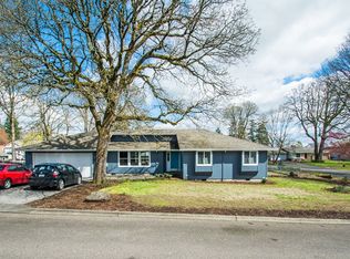 404 Grey Cliffs Ct, Saint Helens, OR 97051