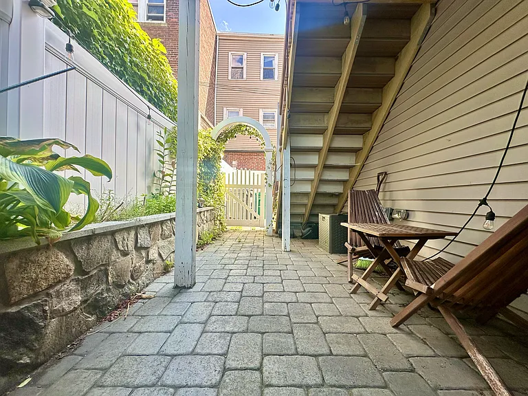 119 Willow St #1 — Photo 13