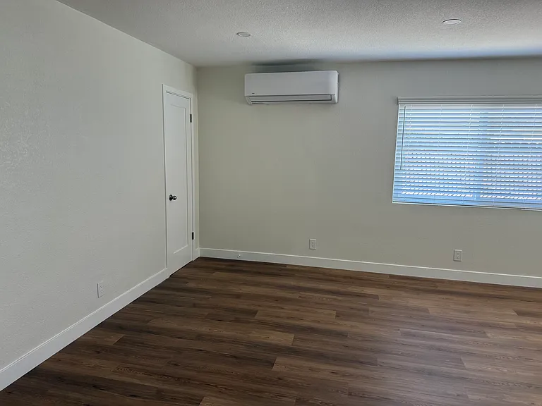 1834 E Lomita Ave — Photo 6