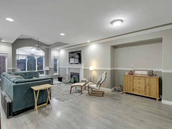 8010 Topper Dr, Mission, BC V2V 7B5