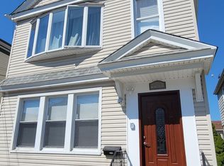 23-14 121st St #1F, College Pt, NY 11356