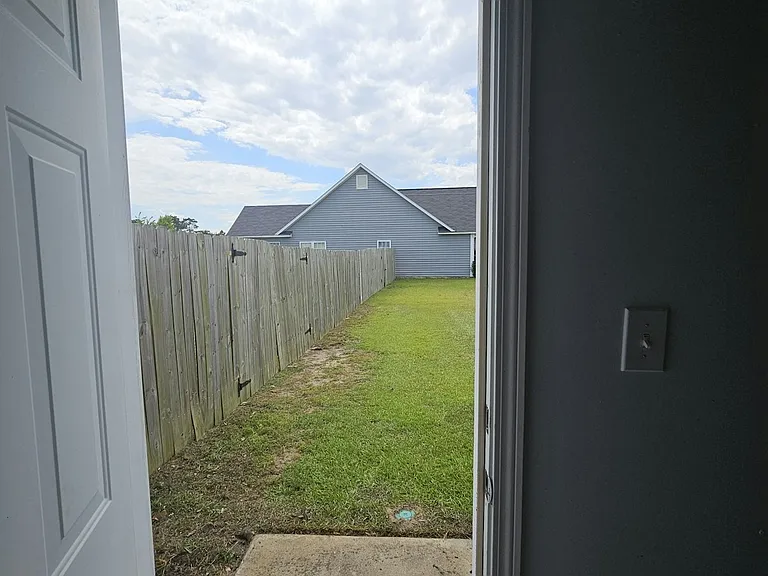 389 Ivywood Ln — Photo 55