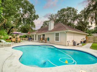 2357 Oak Forest Dr, Jacksonville Beach, FL 32250