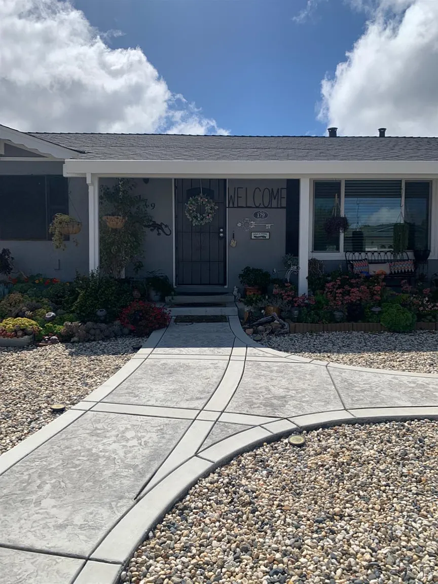 179 Glacier Cir photo 1