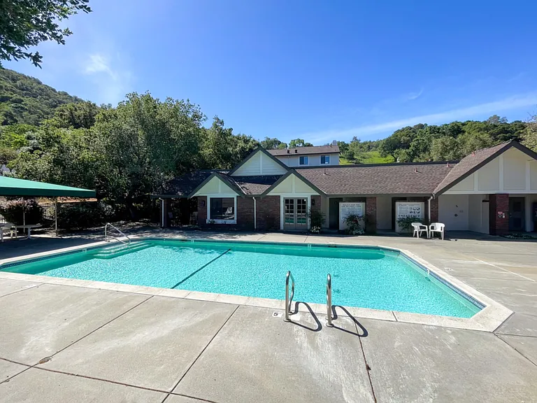 15 Picadilly Ct — Photo 17