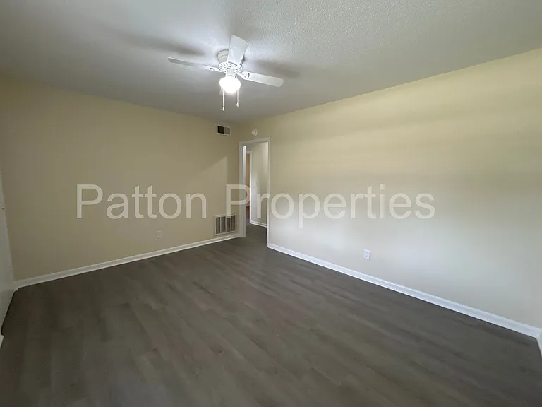 3100 Oweada Dr — Photo 5