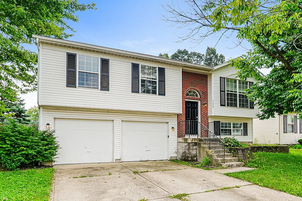 3 bed, 2.5 bath, 1520 sqft, $2,285 — Photo 2