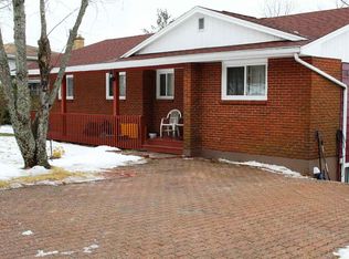 127 Regal Rd, Dartmouth, NS B2W4H7
