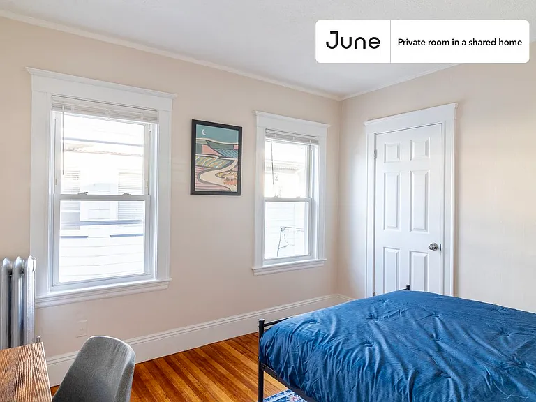 21 Easton St #B — Photo 2