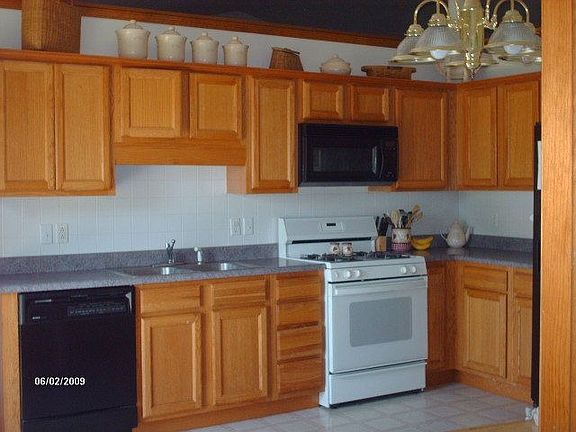 Great Kitchen with all appliances
