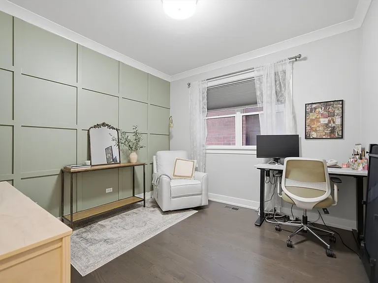 2341 W Roscoe St #2W — Photo 14