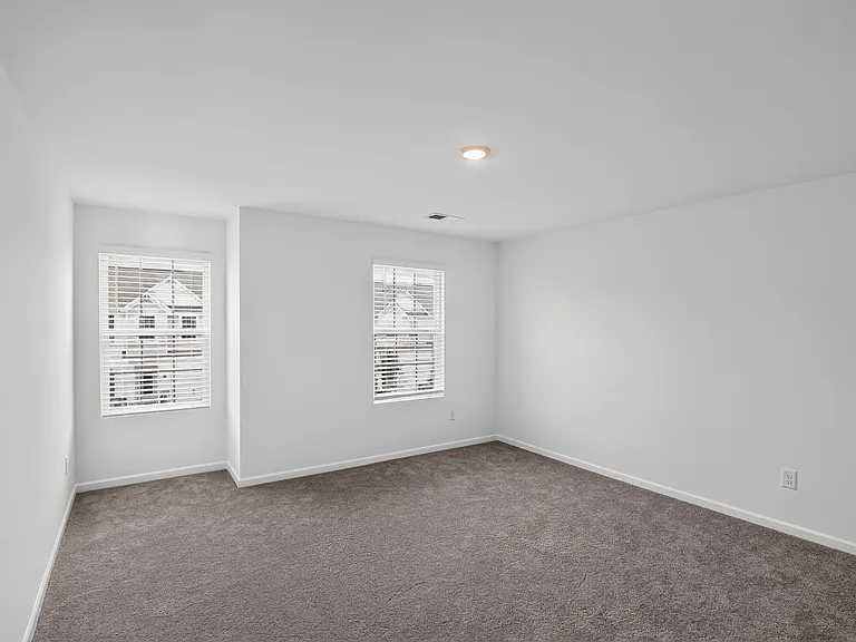 115 Holly Oak Ct — Photo 16