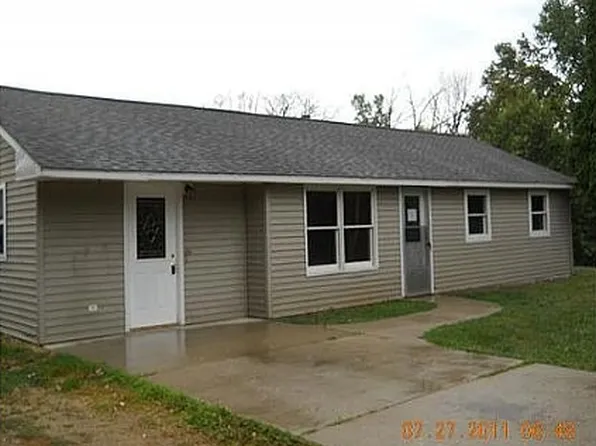 131 6th St, Oakley, MI 48649
