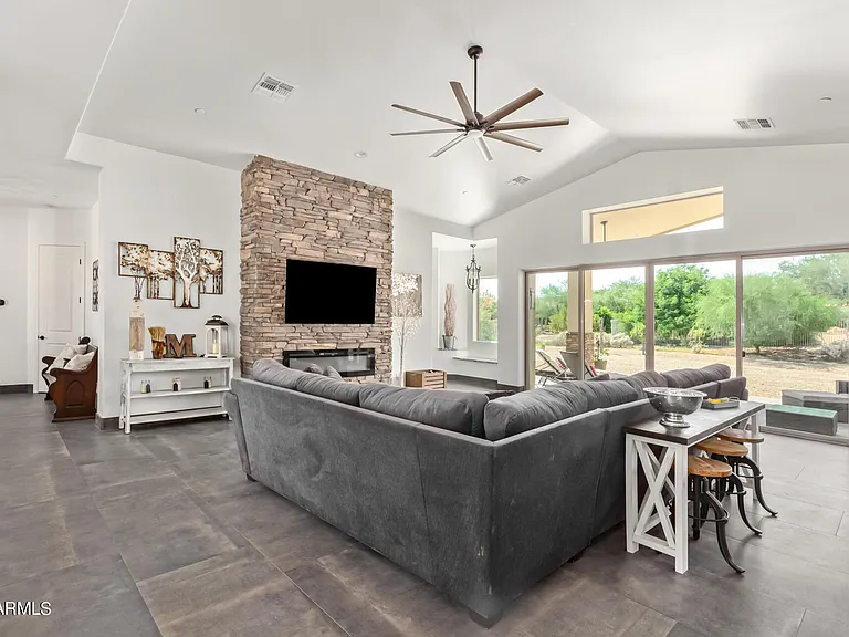 27808 N Desierto Dr — Photo 19