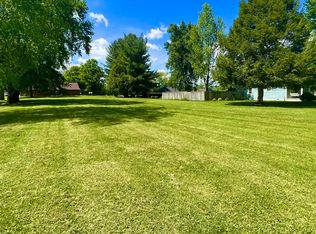 146 Walnut St, Crab Orchard, KY 40419