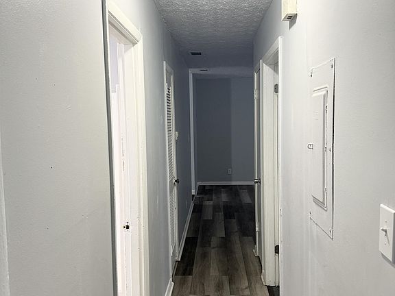5th image of 3258 Lancing Ln