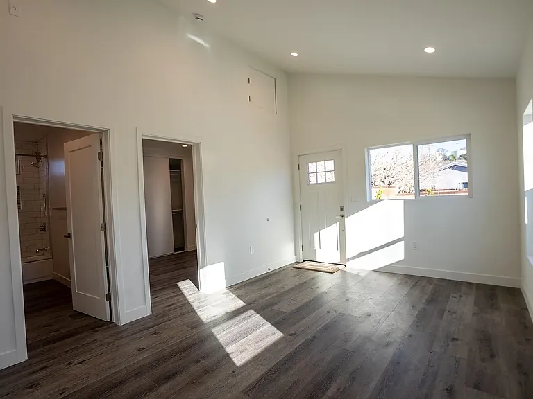 3259 Cole Ave #3259 — Photo 5