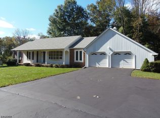 30 Henry Rd, Branchburg, NJ 08876