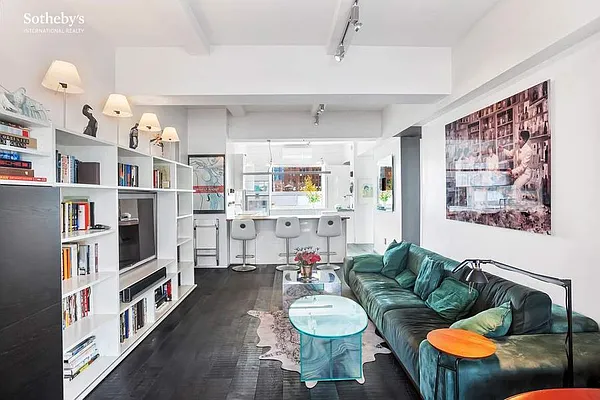 Rented by Sotheby's International Realty | media 48