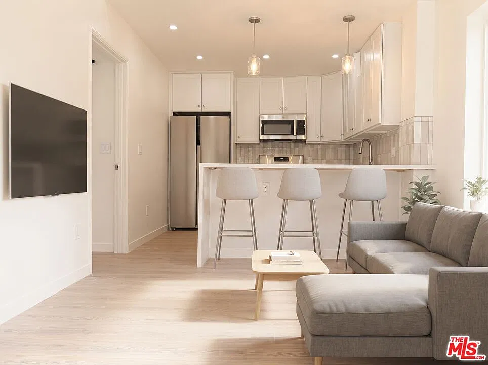 1 bed, 1.0 bath, 520 sqft, $2,995 — Photo 1