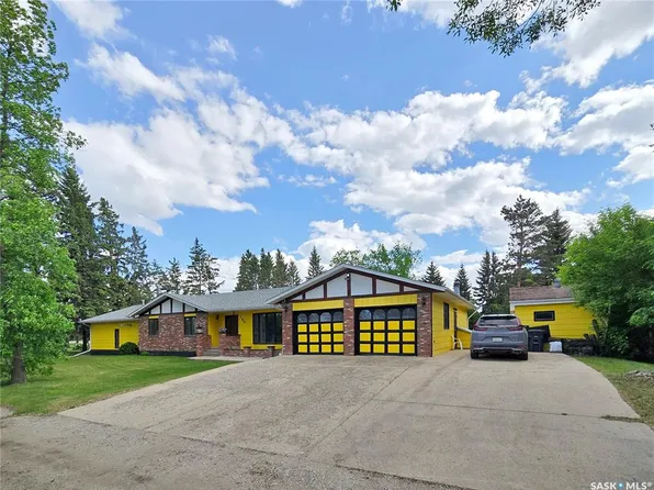 180 2nd AVENUE S, Duck Lake, SK S0K 1J0