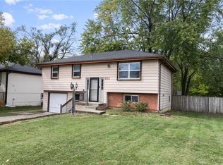 501 S Jackson St, Spring Hill, KS 66083