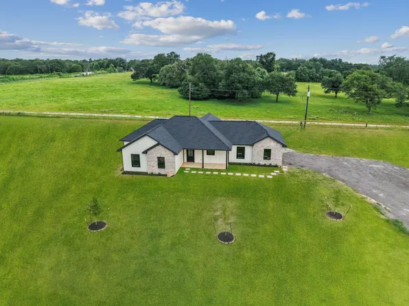 4379 Collton Ln, Franklin, TX 77856