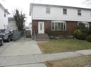 54 Monsey Pl, Staten Island, NY 10303