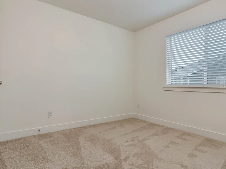 117 N Lasalle Dr — Photo 10