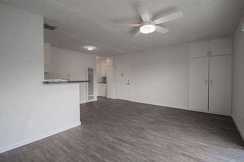 5th image of 1814 11th St APT 7