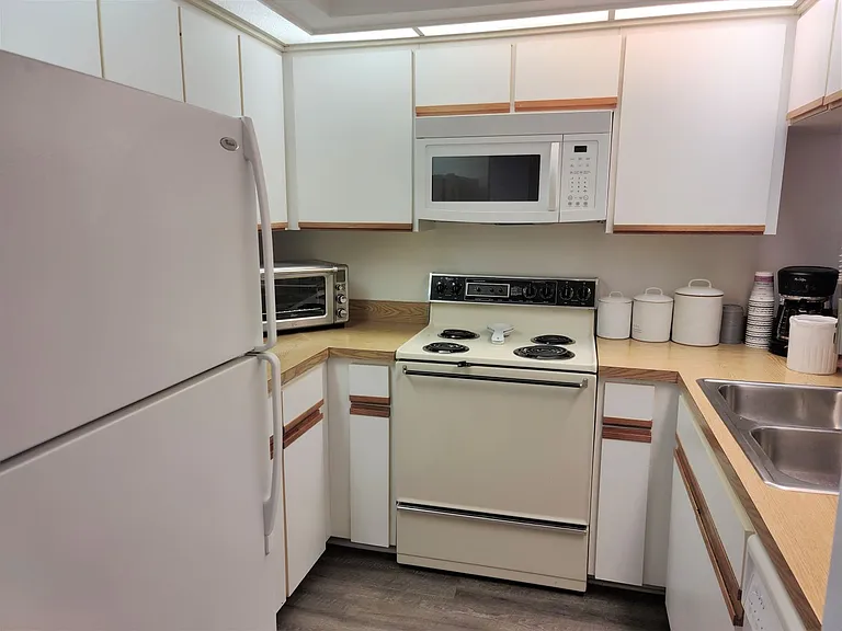 650 Bird Bay Dr E #105 — Photo 26