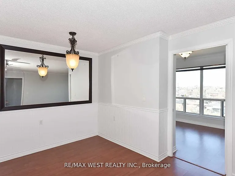 935 Sheppard Ave W #Penthouse 810 — Photo 17